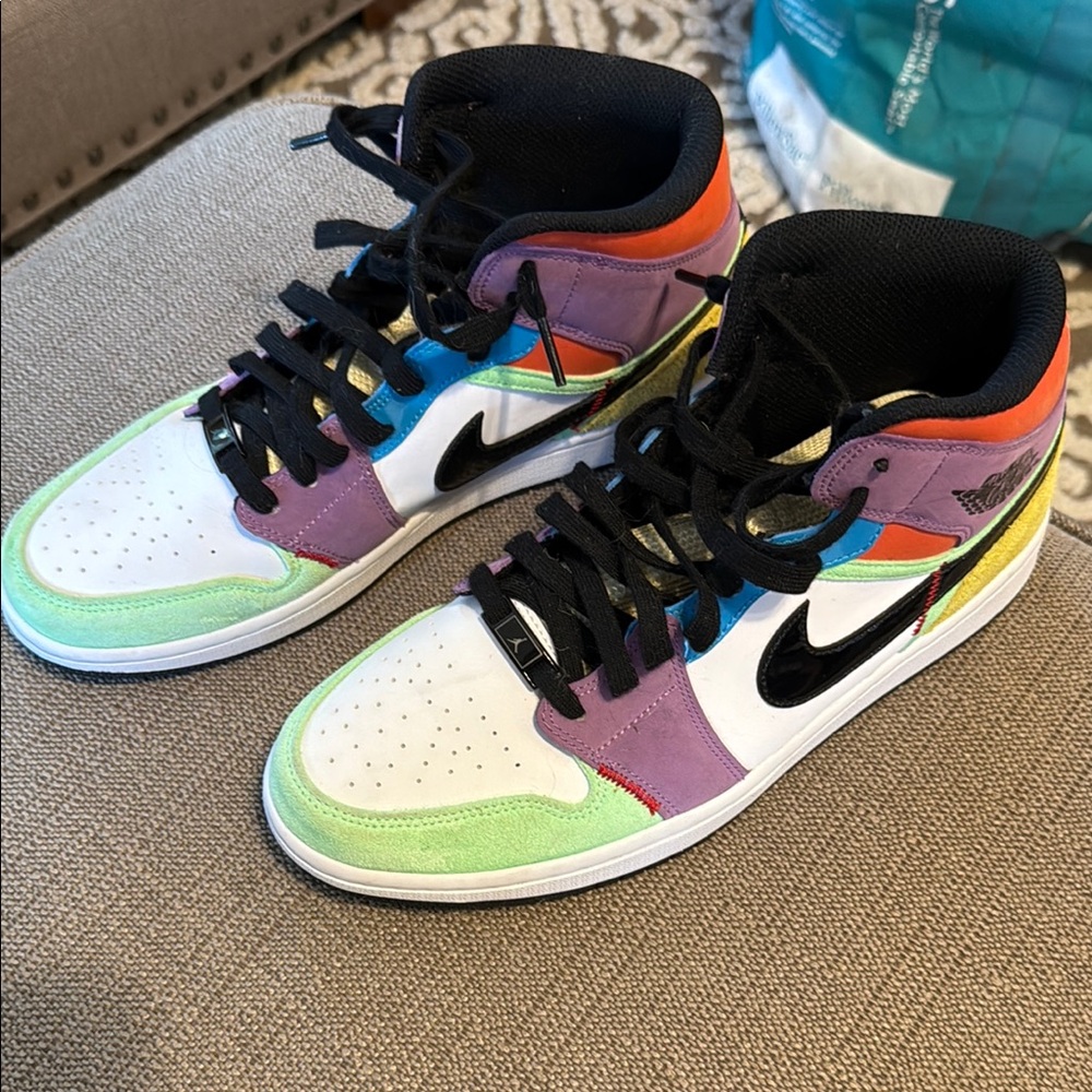 Brand New Jordan 1 Mid Se Multicolor Women’s Shoe